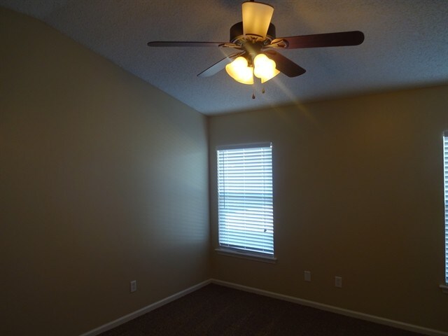 Building Photo - 3480 Waterford Oaks Dr