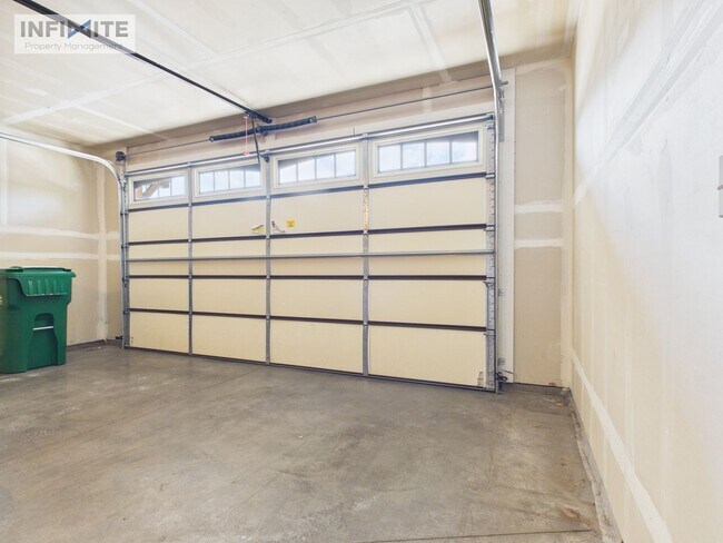 Building Photo - 3083 Lori Ln