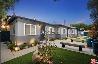 Building Photo - 3032 Exposition Blvd