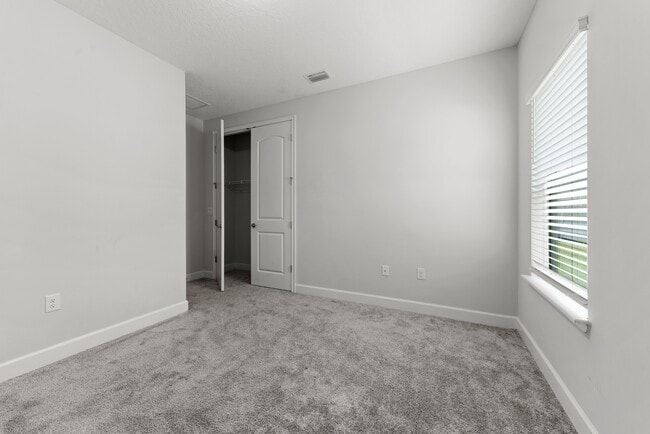 Building Photo - 127 Ashley Lake Ct