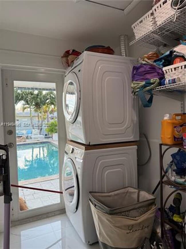 Building Photo - 10194 SW 202nd Terrace