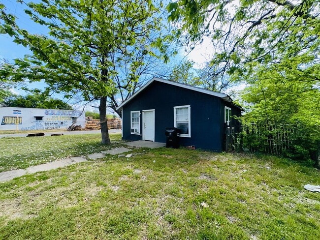 Building Photo - Affordable 3 bedroom/1 bathroom house in Temple