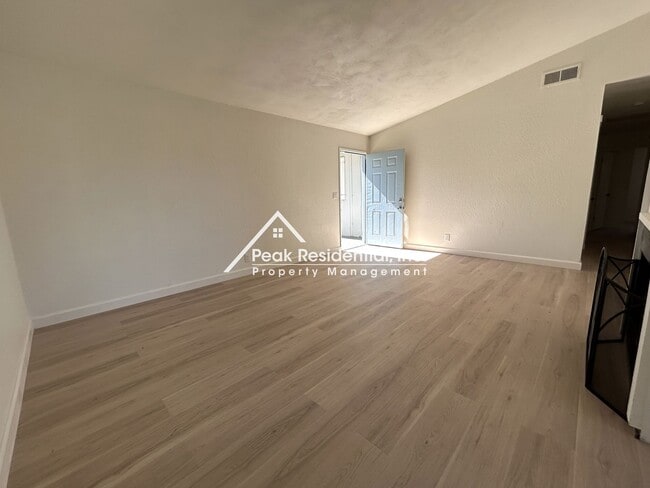 Building Photo - 6328 Bonham Cir