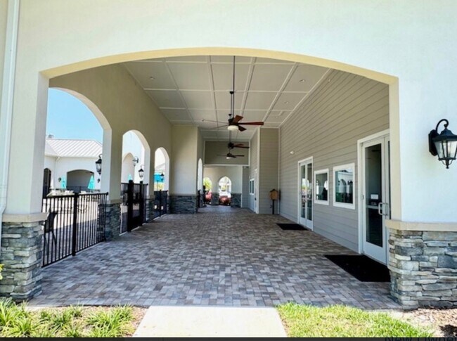 Building Photo - Isles of Lake Nona!! 3 Bedroom 2.5 Bathroom Townhome