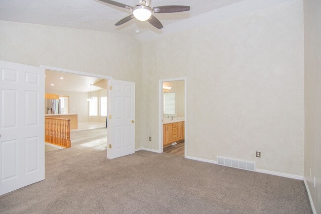 Building Photo - Gorgeous Bountiful Home w/ Solar & 3 Car Garage