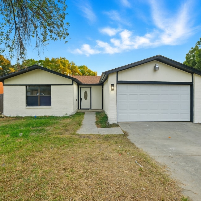 Primary Photo - Spacious Updated 4-Bedroom Home in Quiet Northeast San Antonio Community