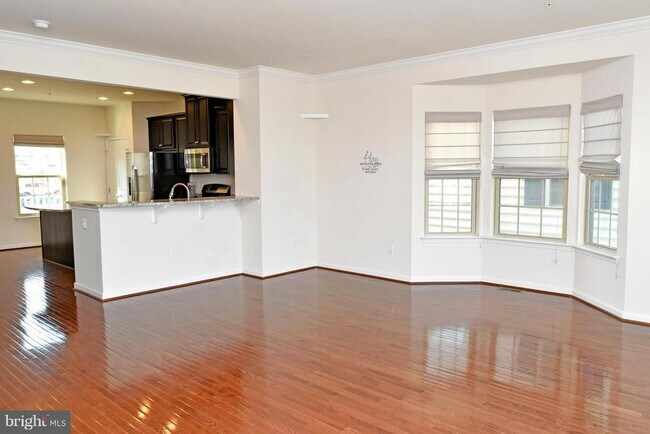 Building Photo - 5904 Leben Dr