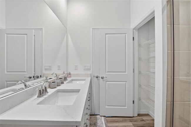 Building Photo - 4027 Westwood Flds Lp
