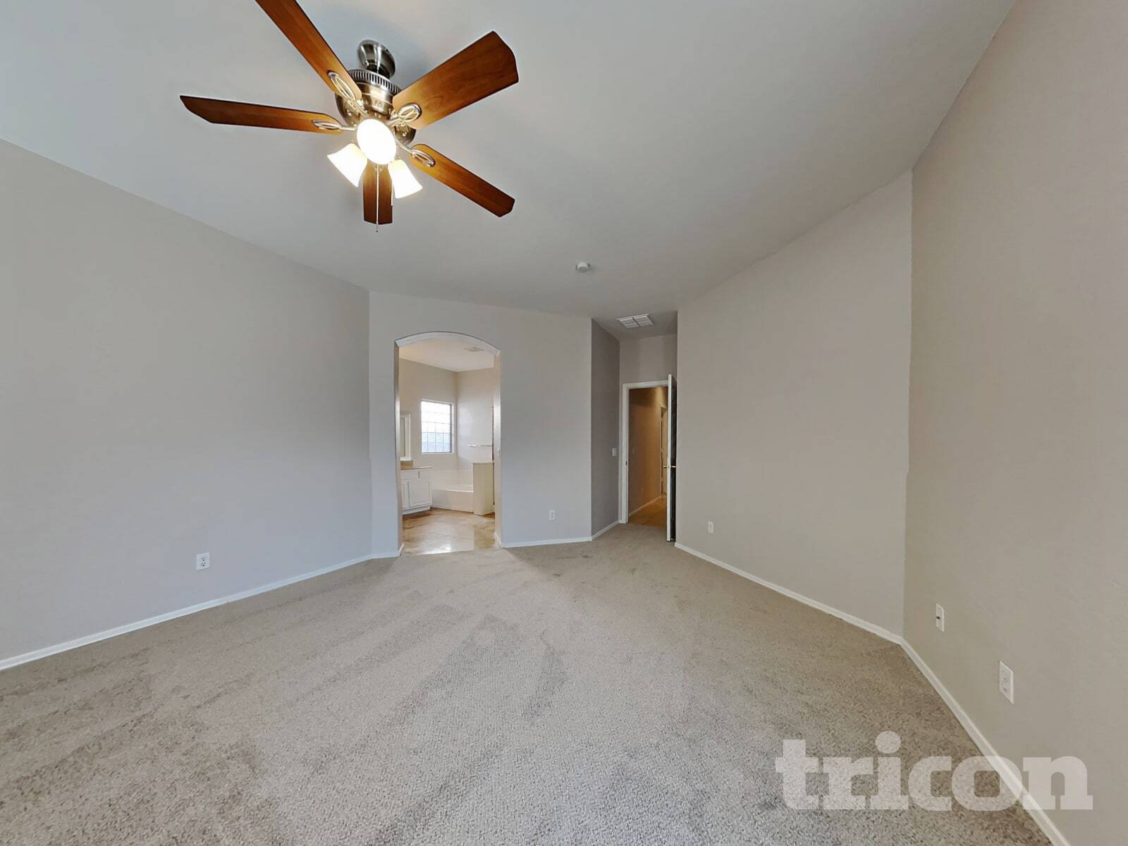 Building Photo - 12825 W Weldon Ave