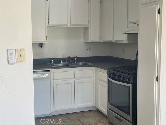 Building Photo - 1430 W Badillo St