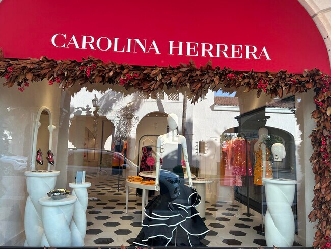 Building Photo - 300 S Australian Ave