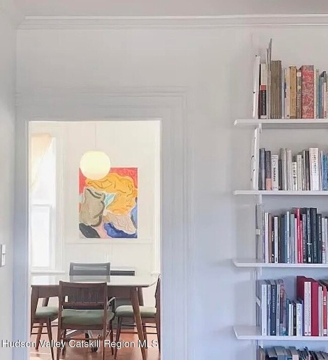 Building Photo - 967 Columbia St