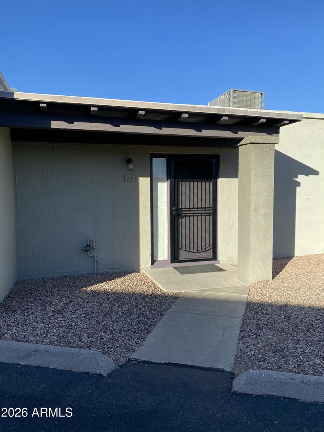Building Photo - 16807 E Gunsight Dr