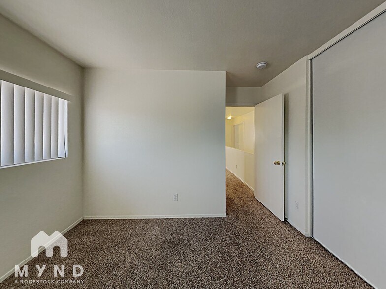 Building Photo - 1565 S Halsted Dr