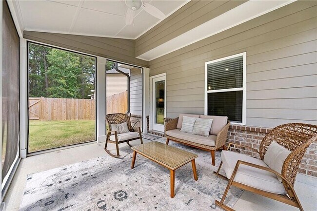 Building Photo - 495 Sterling Creek Wy