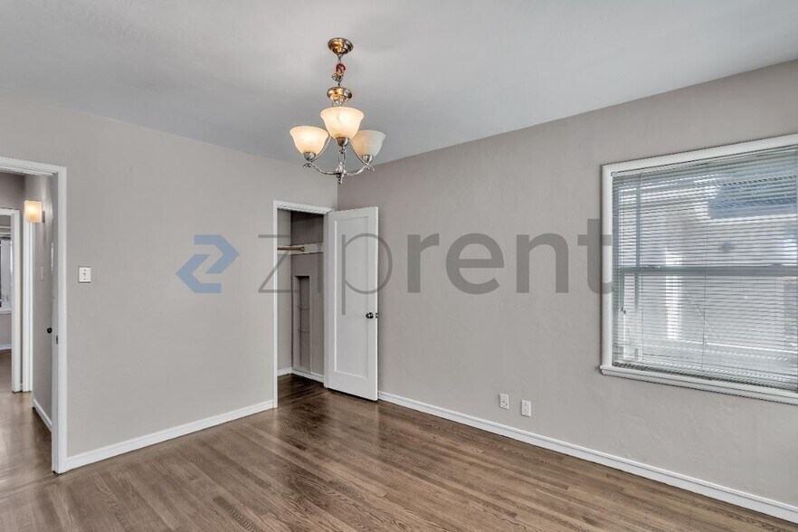 Building Photo - Unit N/A