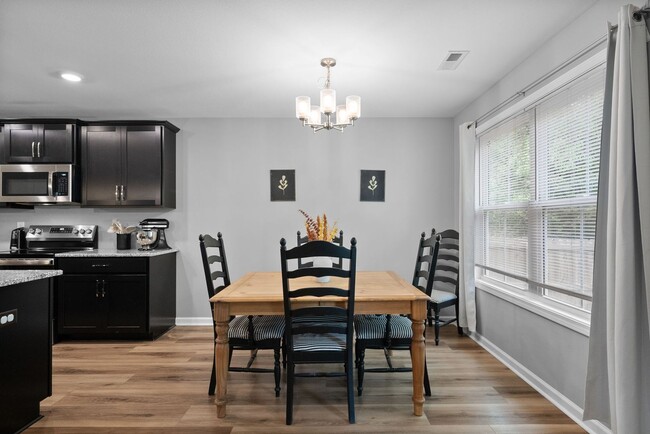 Building Photo - 3 Bedroom Pet Friendly Home For Rent Near ...