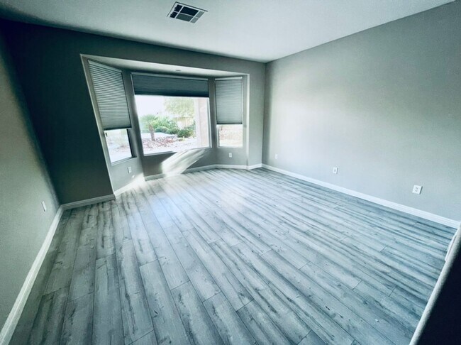 Building Photo - AMAZING SINGLE STORY HOME IN “AGE RESTRICT...