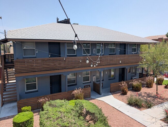 Building Photo - 2 BEDROOM APARTMENT IN DOWNTOWN LAS VEGAS