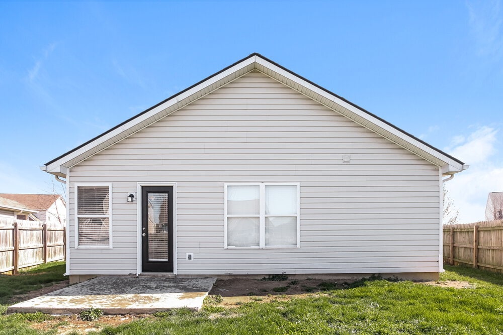 Building Photo - 5558 Wild Horse Dr