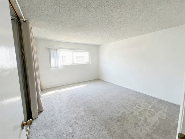 Building Photo - 3649 Glendon Ave