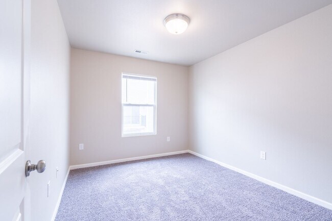 Building Photo - 6834 Jack London Dr