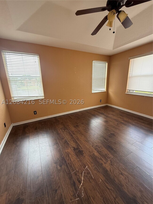 Building Photo - 6714 NW 39th Ln