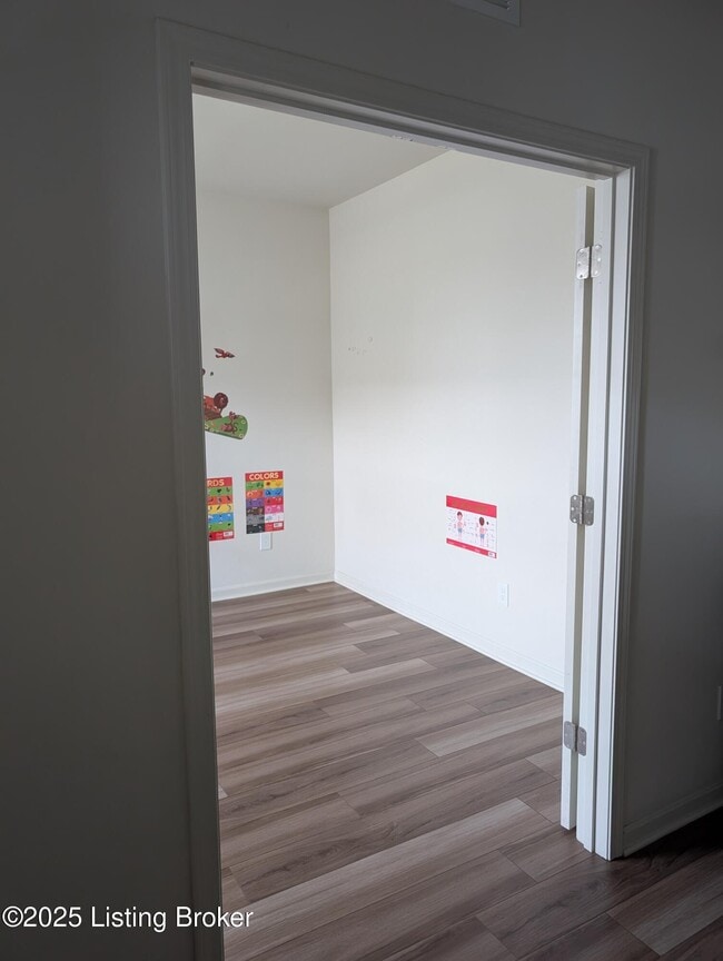 Building Photo - 2861 Hamilton Springs Dr