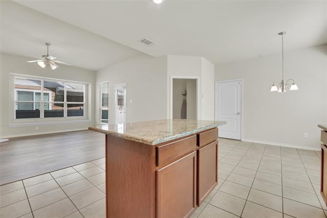 Building Photo - 1124 Hayden Ln