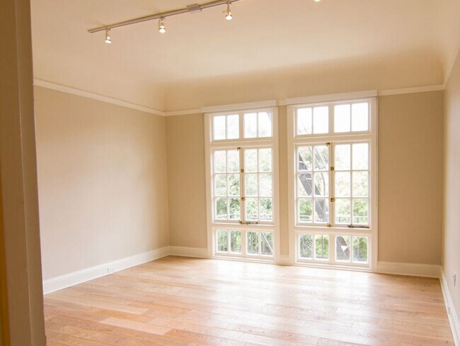 Building Photo - 765 14th Street