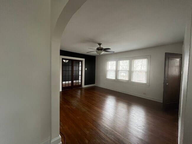 living room - 1650 S 5th St