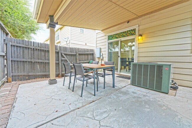 Building Photo - 8050 Montague Manor Ln