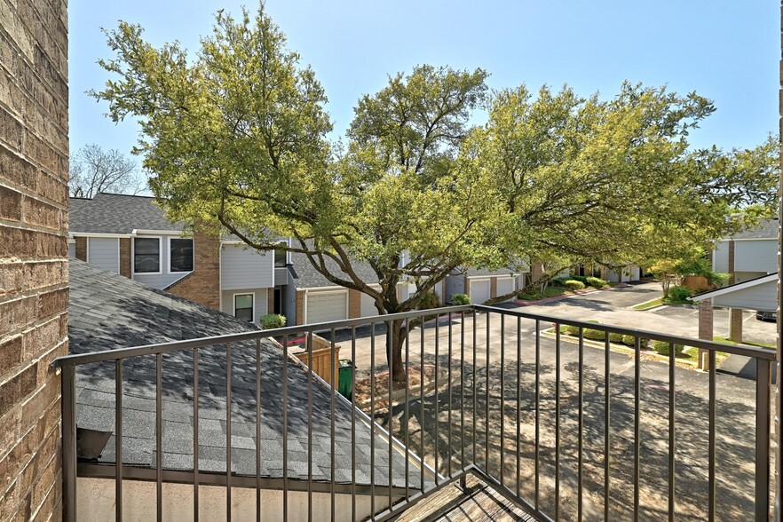 Building Photo - 7635 Guadalupe St