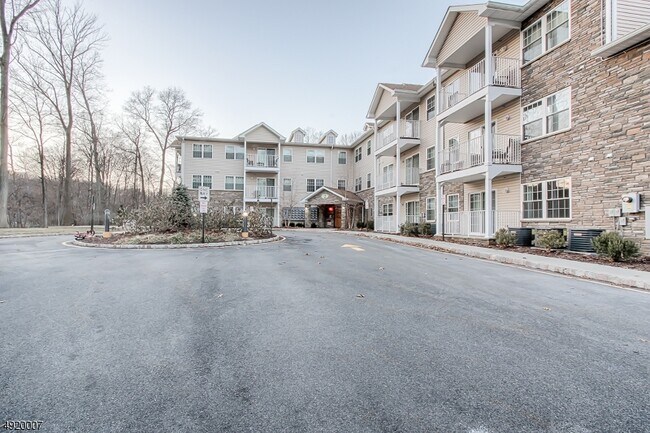 Building Photo - 2889 Highway 10-2307-2307