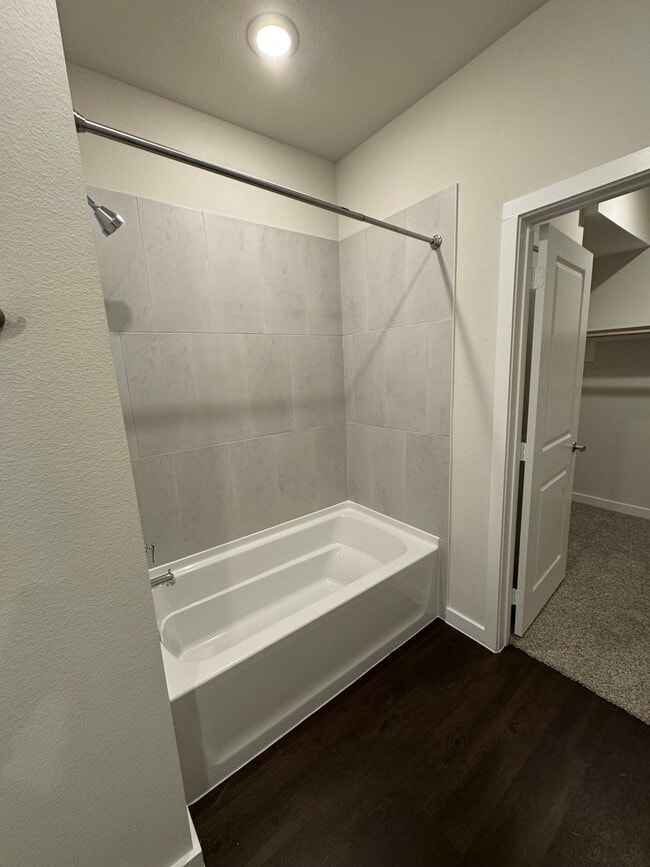 Building Photo - 445 Elevon Pkwy