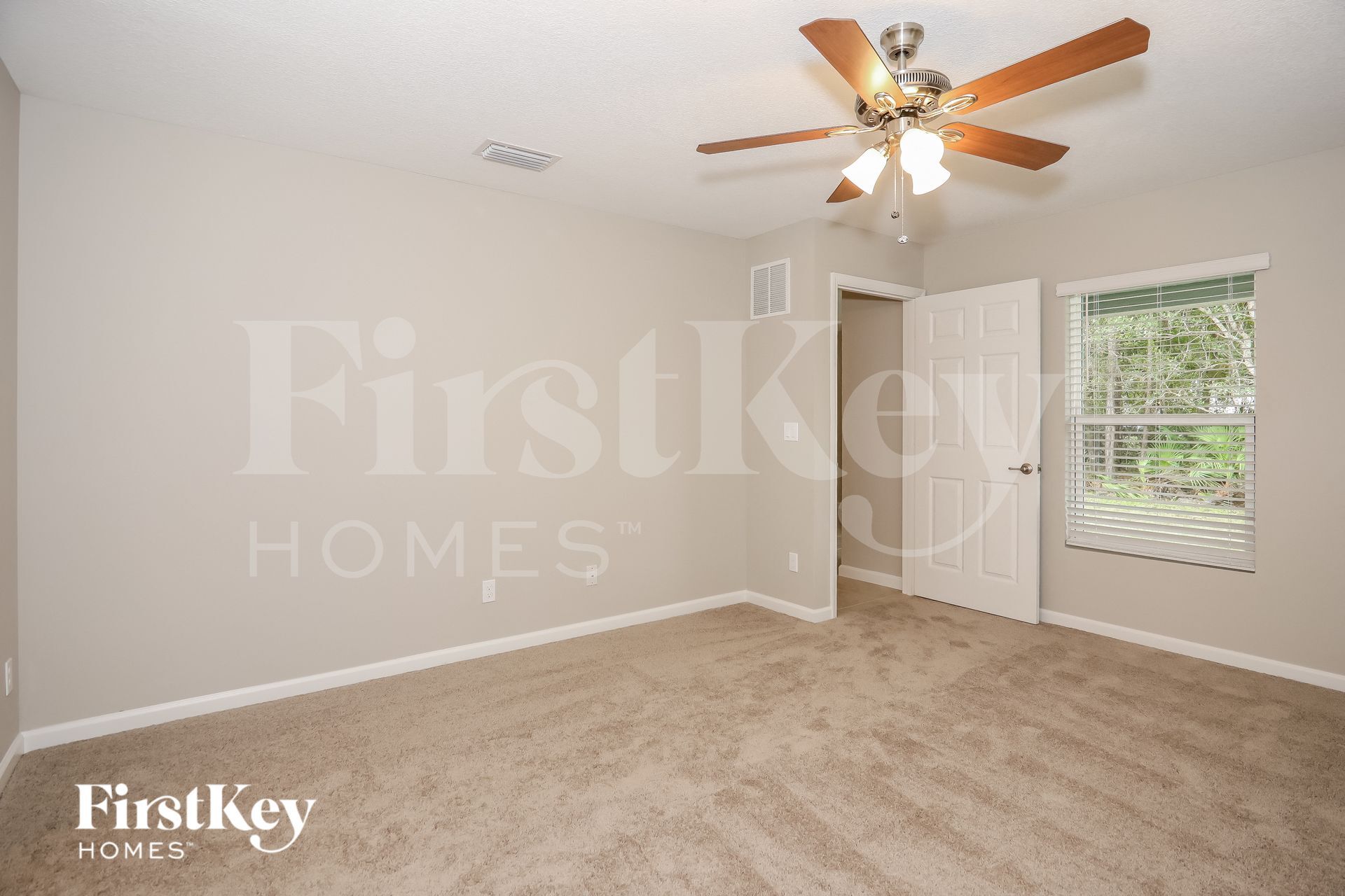 Building Photo - 1732 SW Hilola Ln