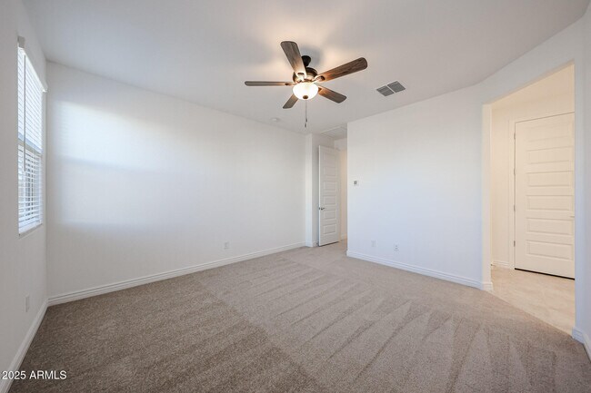 Building Photo - 8730 W Pasadena Ave