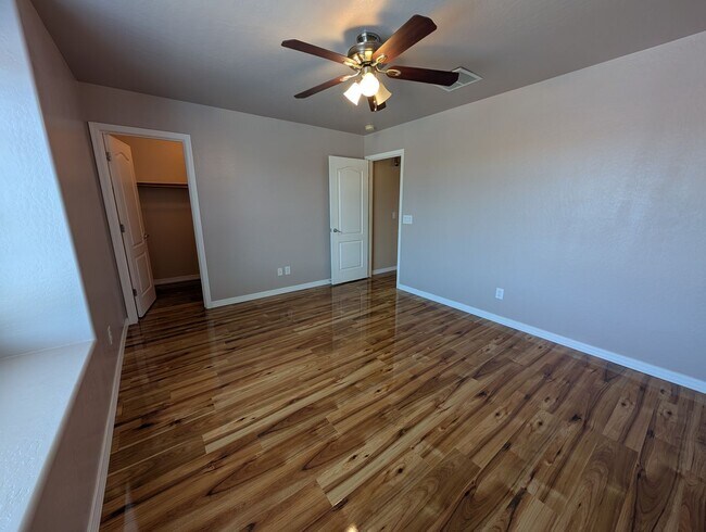 Building Photo - 4 Bedroom 3 Bathroom Circle Cross Ranch Home