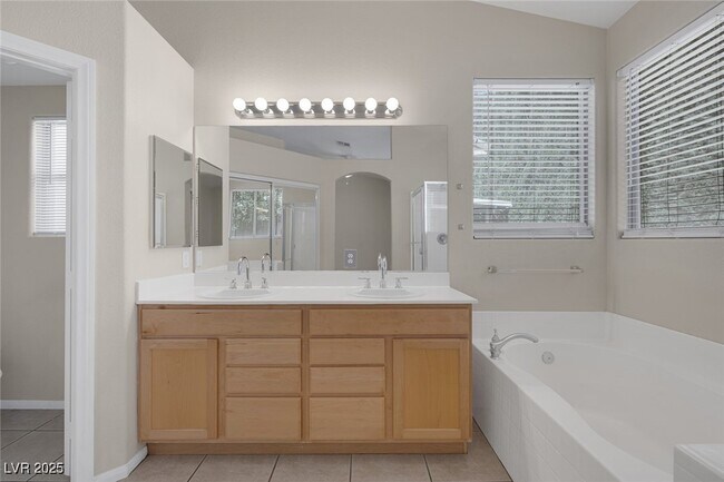 Building Photo - 7544 Coral River Dr