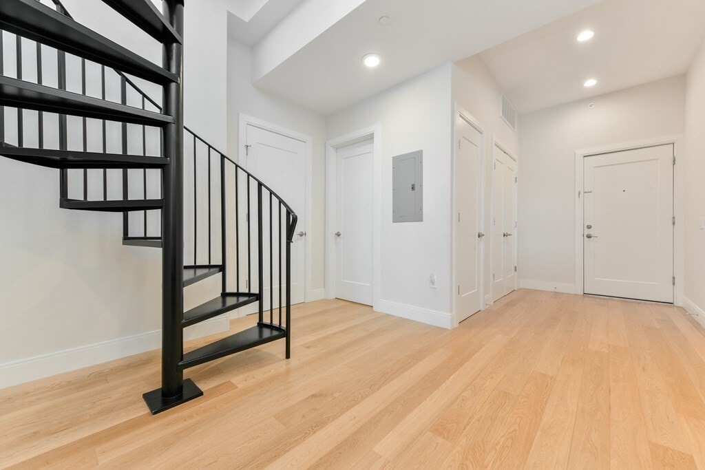 Building Photo - 488 Dorchester Ave