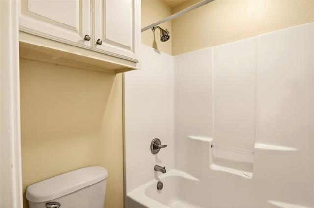 Building Photo - 1716 S Waco St