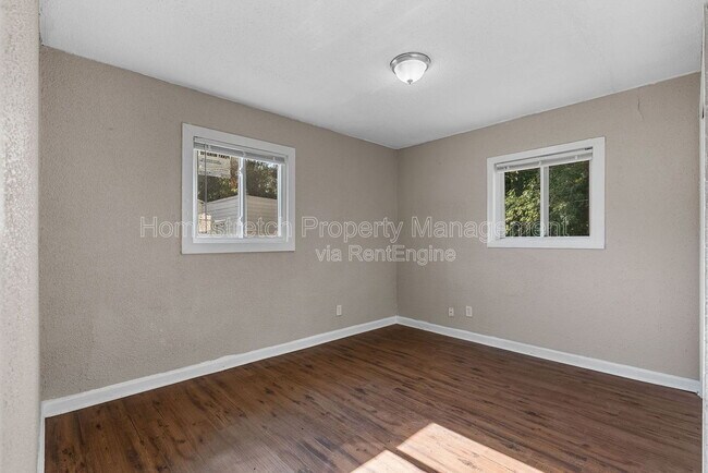 Building Photo - 8301 Edna Ave