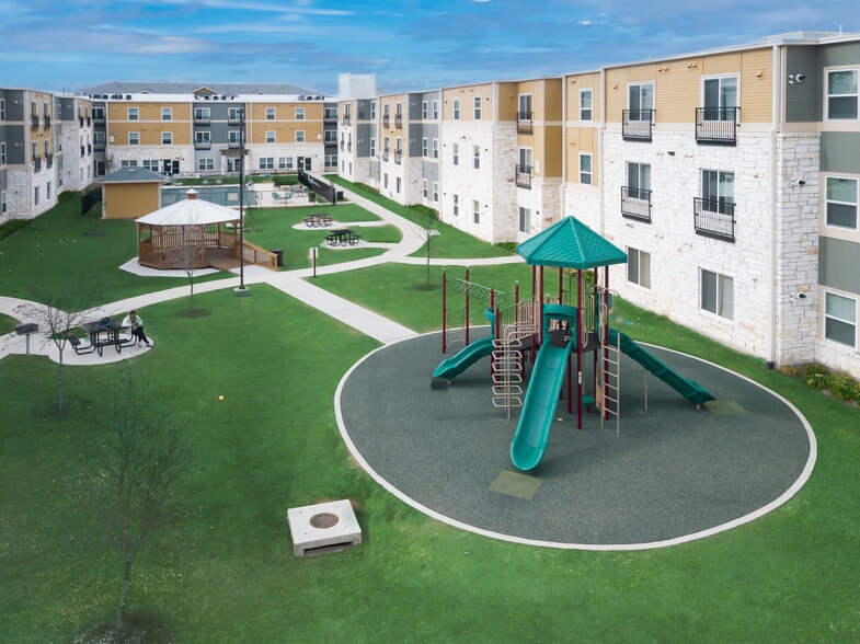Building Photo - Forestwood