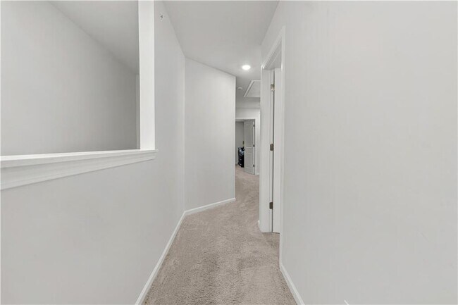 Building Photo - 11649 Mendenhall Ct