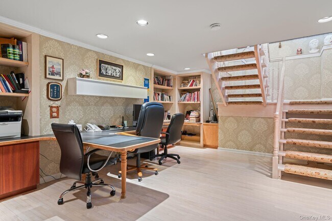 Building Photo - 19 Mallard Dr