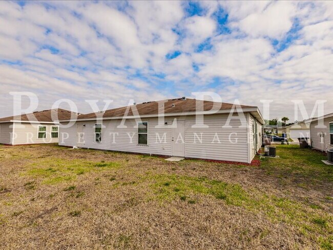 Building Photo - Your Season to Settle In – 3BR/2BA Duplex in Vistanna Villas, Lehigh Acres with Space, Style & St...