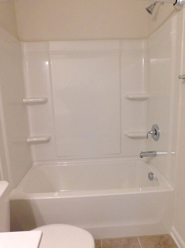 Building Photo - Luxury Townhome In Rea Farms Near Waverly!...