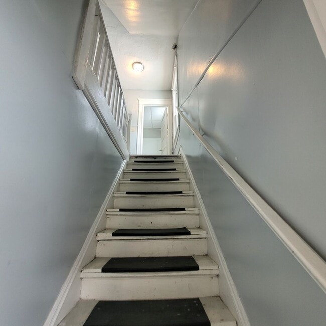 Building Photo - Single Family 4 Bed 2 Bath FOR RENT!