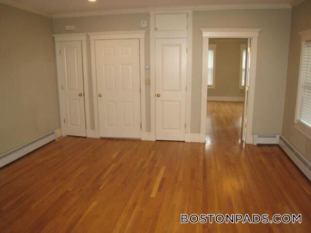 Building Photo - 117 Columbia St