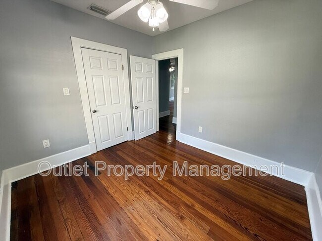 Building Photo - 737 Carlson Dr